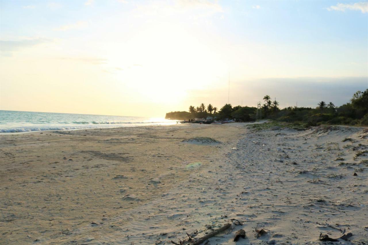 Hotel Villas Del Mar Pedernales Exteriör bild